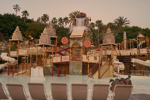 Tenerife - Siam Park by night