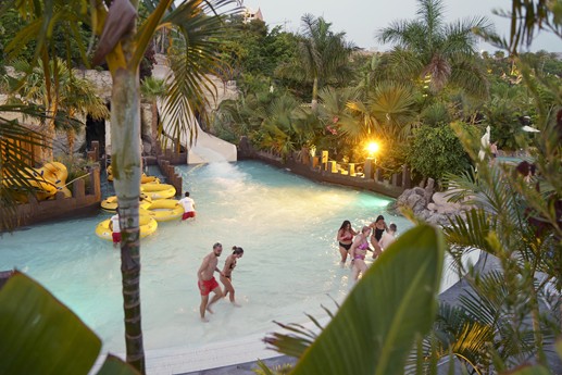 Tenerife - Siam Park by night
