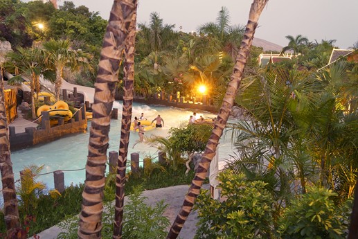 Tenerife - Siam Park by night