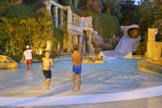 Tenerife - Siam Park by night
