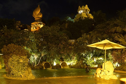 Tenerife - Siam Park by night