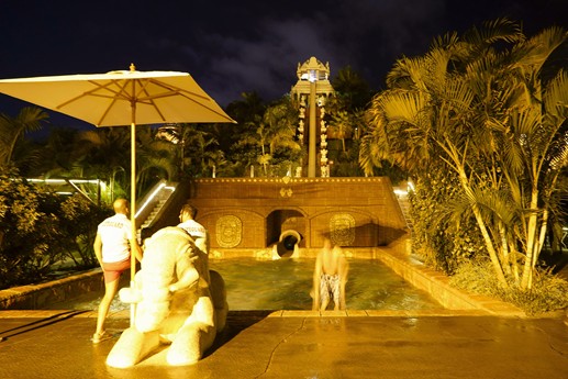 Tenerife - Siam Park by night