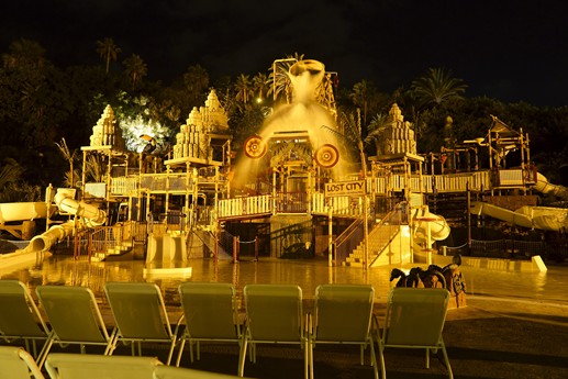 Tenerife - Siam Park by night