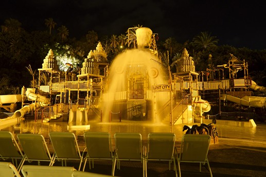 Tenerife - Siam Park by night