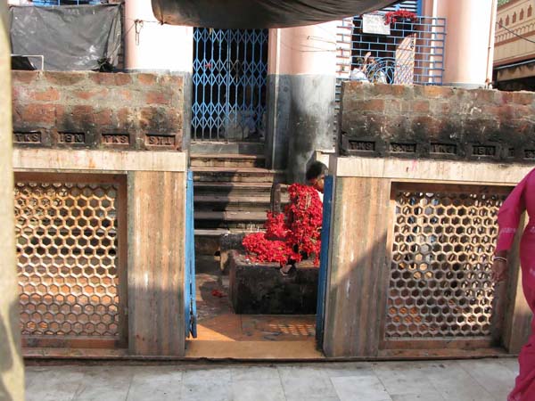 India - Calcutta. Kaligat, Kali temple